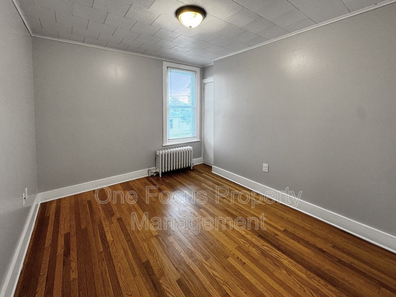 Modern 1BR/1BA - Heat Included property image