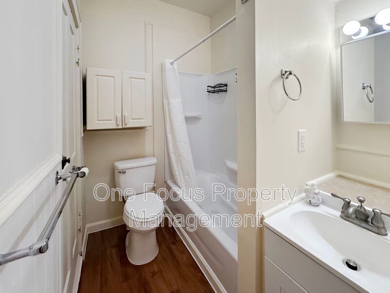 2BR/1BA - 1 Cat Welcome! property image