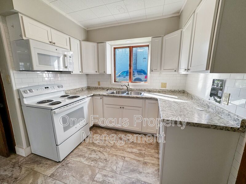 Lovely 3BR/1.5BA Single Family Home - Pet Friendly!!!!!!!! property image