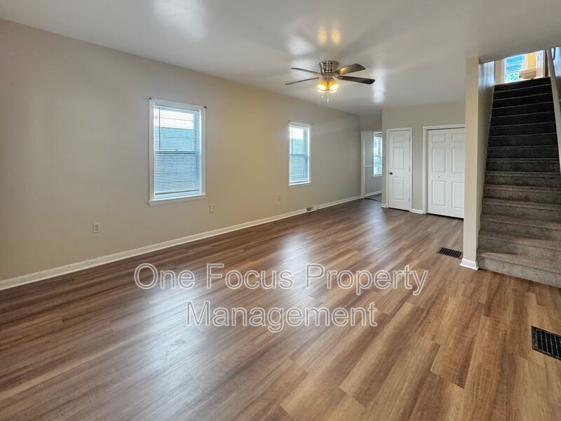 Cute and Cozy 3BR near Beautiful Brandon Park! property image