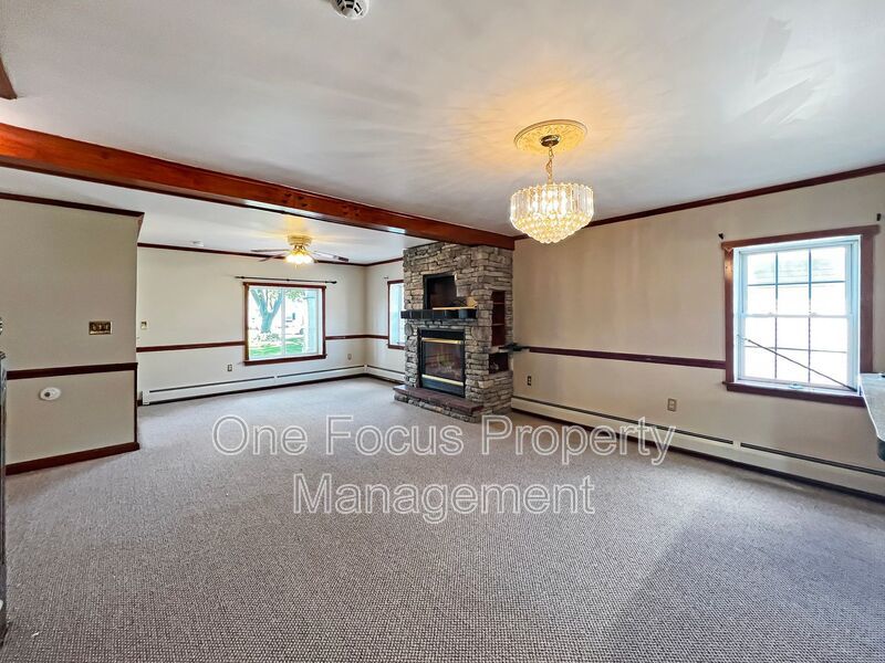 Spacious and Unique 3BR/12BA - Up to pets under 50# welcome! property image