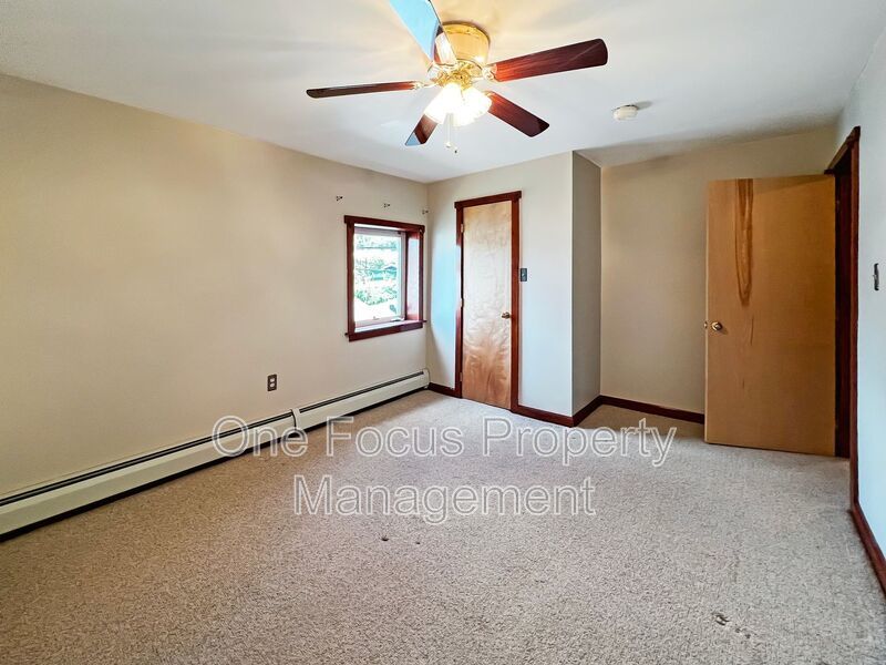 Spacious and Unique 3BR/12BA - Up to pets under 50# welcome! property image