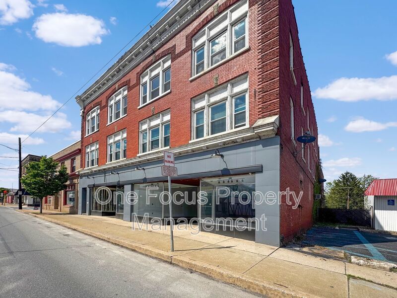 Newly Renovated 1BR/1BA - up to 2 Cats Welcome! property image