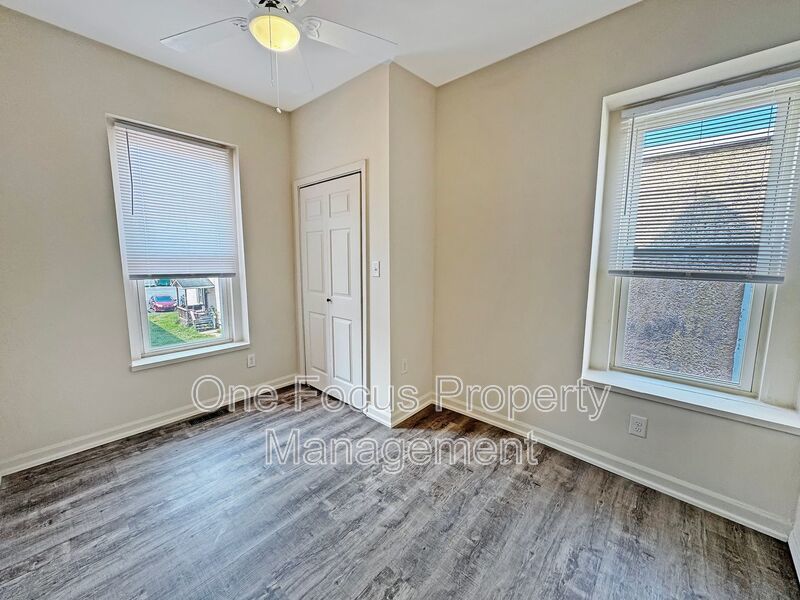 Cozy 2BR/1BA Duplex - 1 Cat Welcome! property image