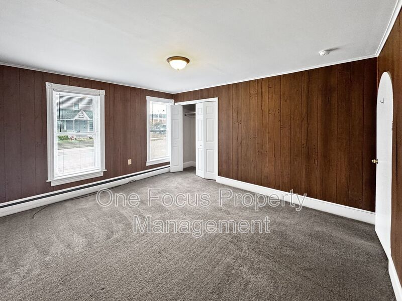 Available 9.15!!! Cozy 1st Floor 2BR/1BA - 2 Pets Under 50lbs. Welcome! property image