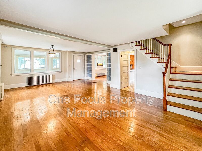 Available mid-September! 3BR/1.5BA - 2 pets welcome with no weight restrictions! property image