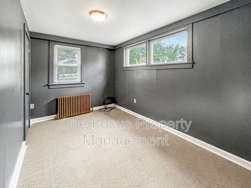 Available mid-September! 3BR/1.5BA - 2 pets welcome with no weight restrictions! property image