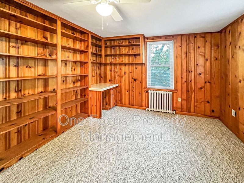 Available mid-September! 3BR/1.5BA - 2 pets welcome with no weight restrictions! property image