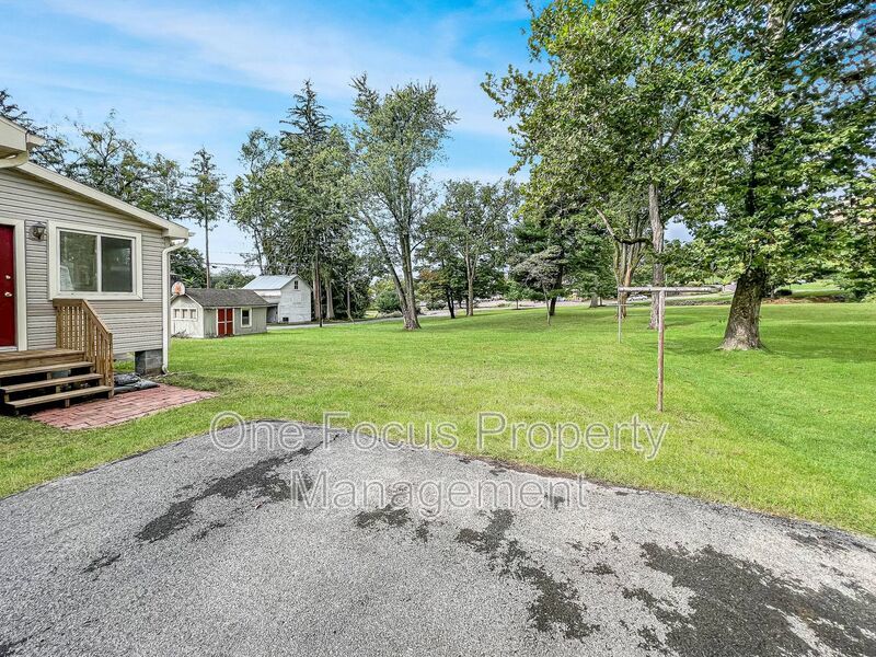 Available mid-September! 3BR/1.5BA - 2 pets welcome with no weight restrictions! property image