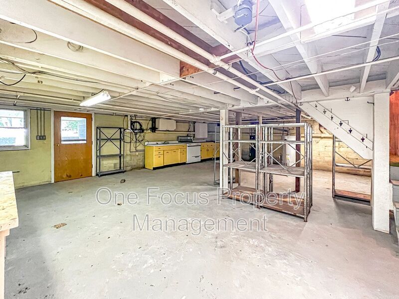 Available mid-September! 3BR/1.5BA - 2 pets welcome with no weight restrictions! property image
