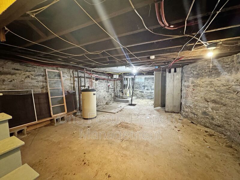 Spacious 2BR/1BA - Pet Friendly! property image