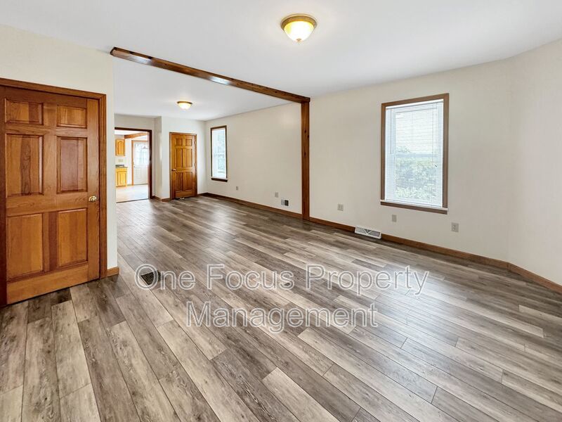 Cozy 2BR/1 BA- Pet Friendly! property image