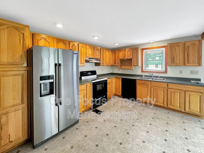 Cozy 2BR/1 BA- Pet Friendly! property image