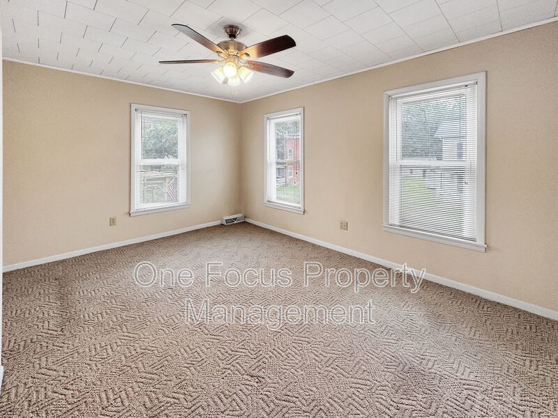 Cozy 2BR/1 BA- Pet Friendly! property image