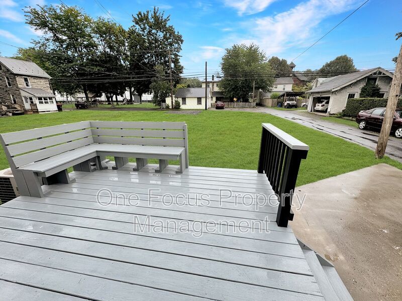 Cozy 2BR/1 BA- Pet Friendly! property image