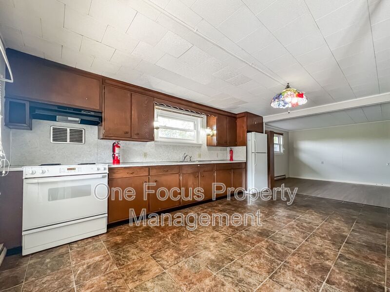 Cozy first floor 1BR/1BA - some utilities included! property image