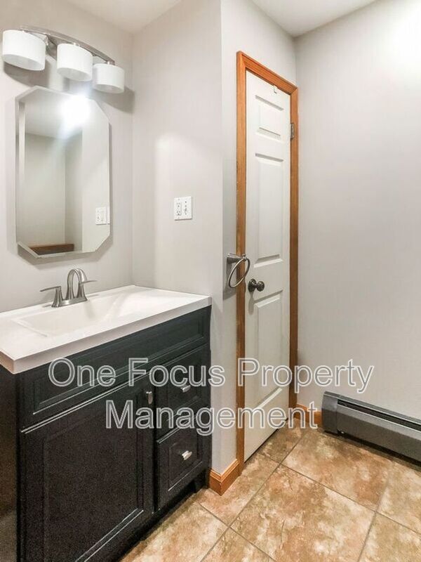 Large Single Family Home - Pet Friendly! property image