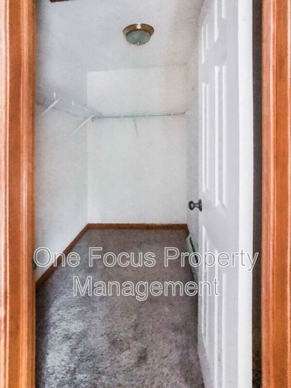 Large Single Family Home - Pet Friendly! property image
