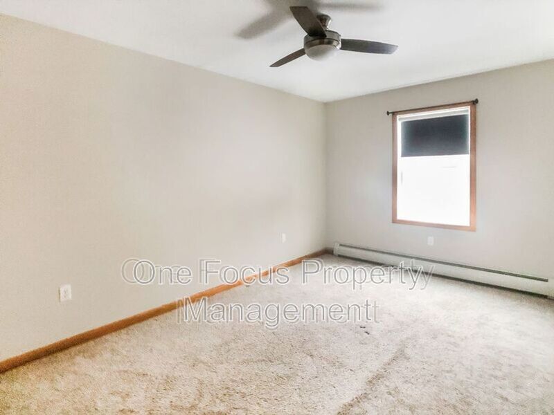 Large Single Family Home - Pet Friendly! property image