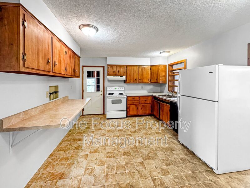 Cozy single level home with 3BR/1BA - Pet Friendly! property image