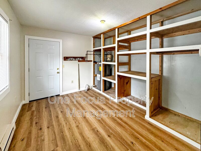 Cozy single level home with 3BR/1BA - Pet Friendly! property image