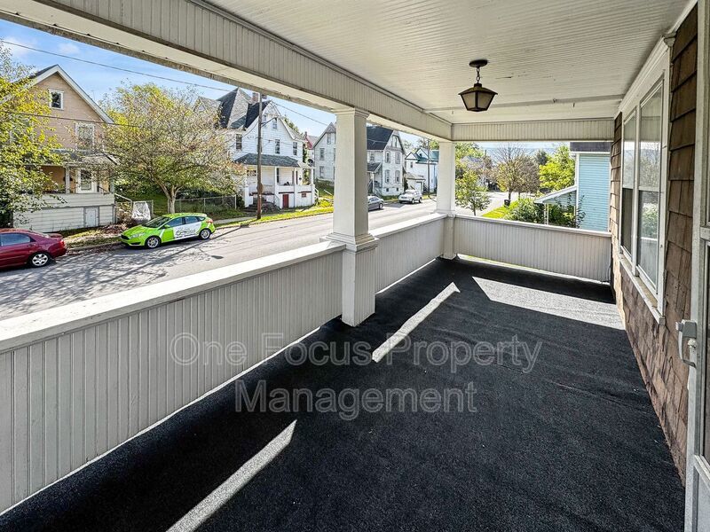 Bright and Cozy 3BR/1BA - Pet Friendly! property image