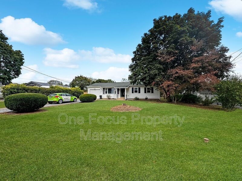 Cozy single level home with 3BR/1BA - Pet Friendly! property image