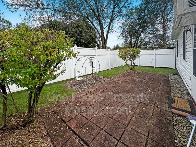 Cozy single level home with 3BR/1BA - Pet Friendly! property image