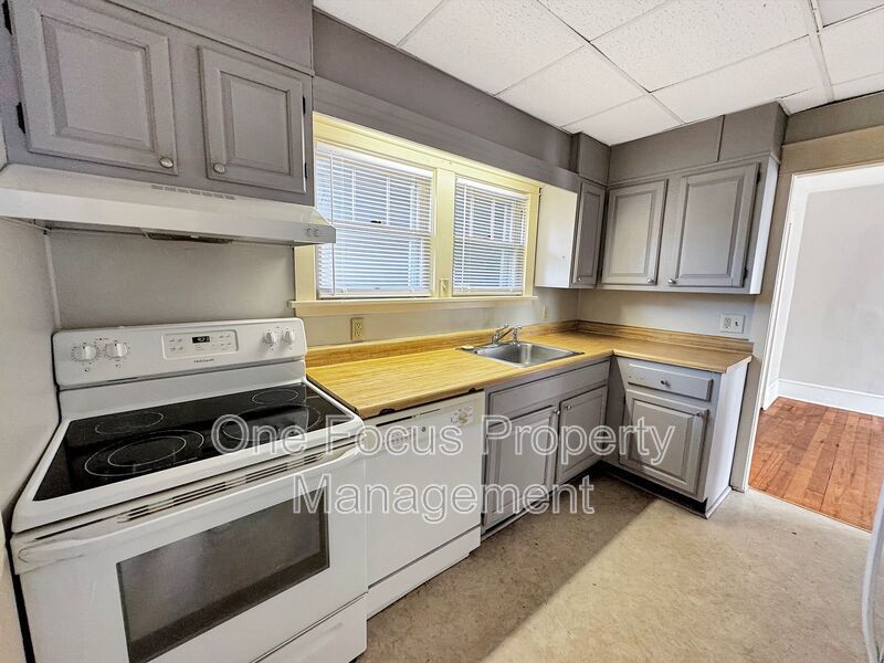 Bright and Cozy 3BR/1BA - Pet Friendly! property image