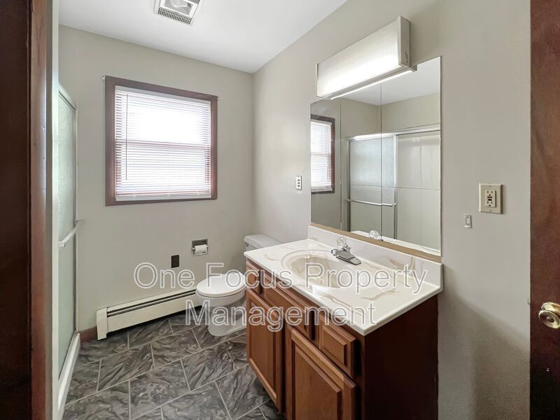 Beautiful 2BR/1.5BA Duplex - Pet Friendly property image