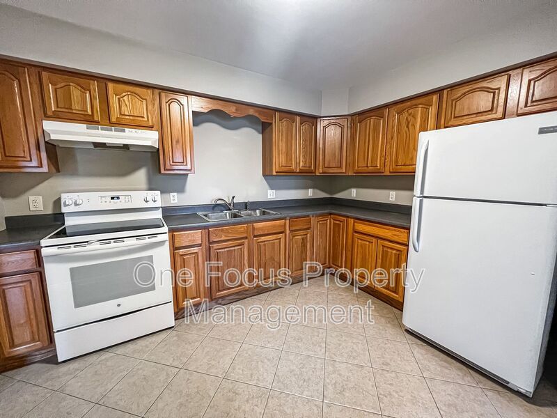 Available For Tours After 12.1.2025!!! Tenants only pay electricity property image
