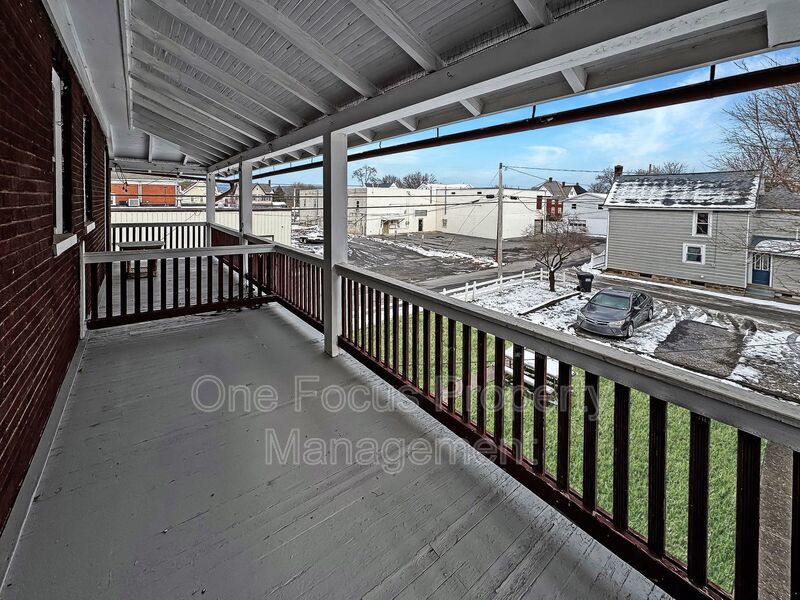 3BR/1BA South Wmspt School District - UP to 2 pets under 50 lbs. welcome! property image