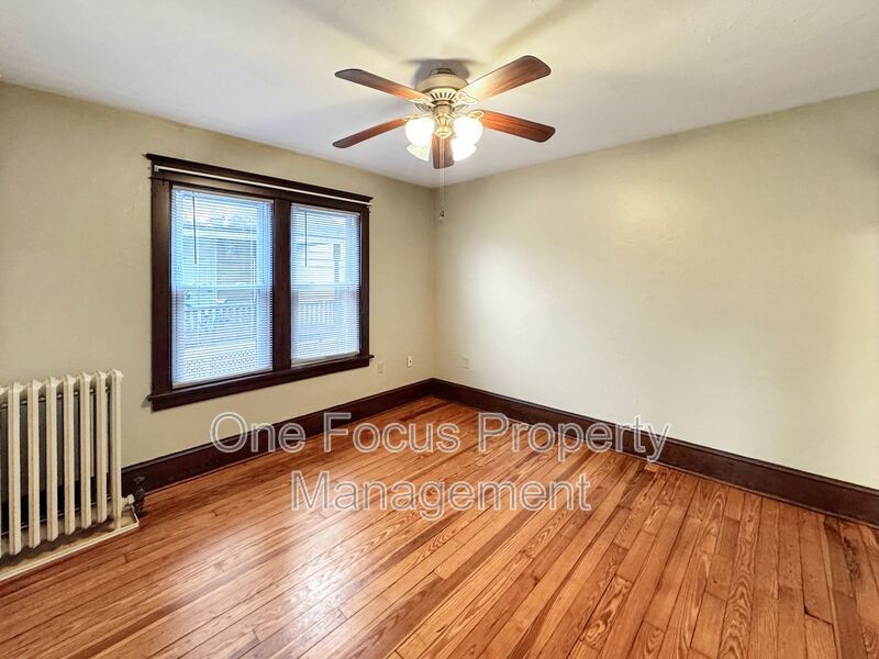 First Floor 2BR/1BA Apartment with  HEAT INCLUDED! property image