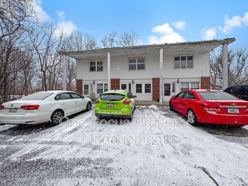 Remodeled 2BR/1BA apartment available now! property image