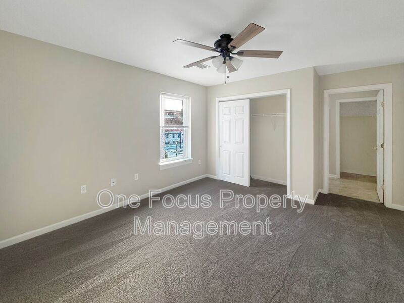 1- Bedroom apartment Available now!! One month rent FREE!! property image