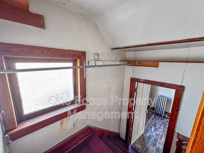 Spacious Efficiency! I pet under 30 lbs. welcome! property image