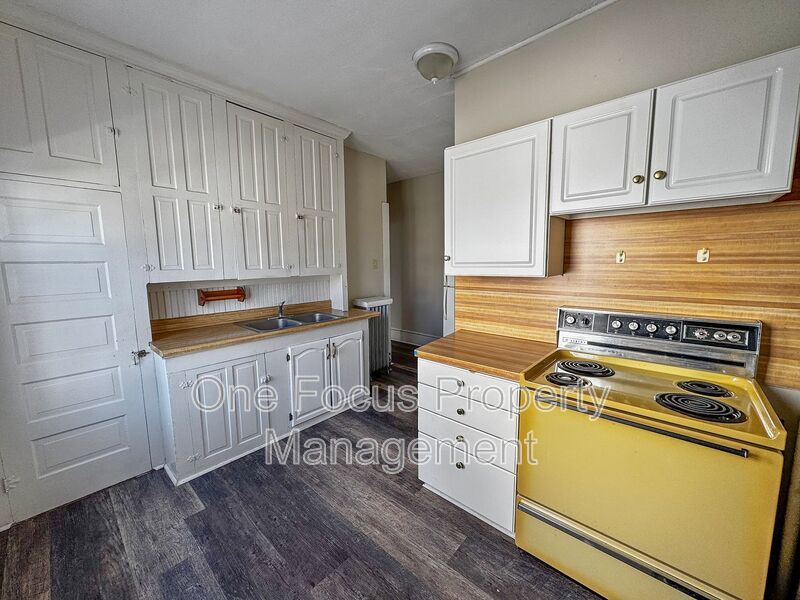 Spacious Efficiency! I pet under 30 lbs. welcome! property image