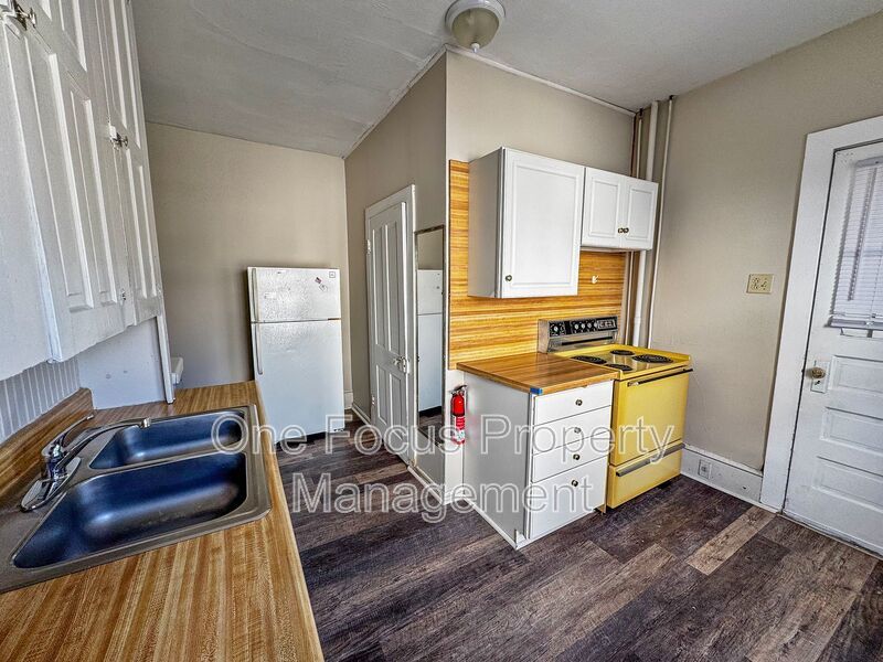 Spacious Efficiency! I pet under 30 lbs. welcome! property image