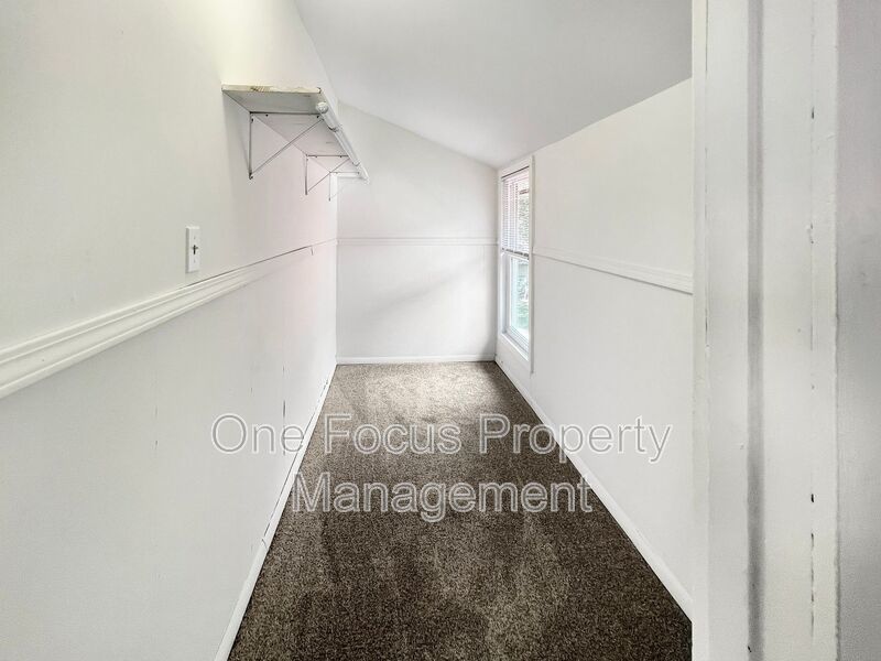 Spacious 3BR/1BA - Pet Friendly! property image