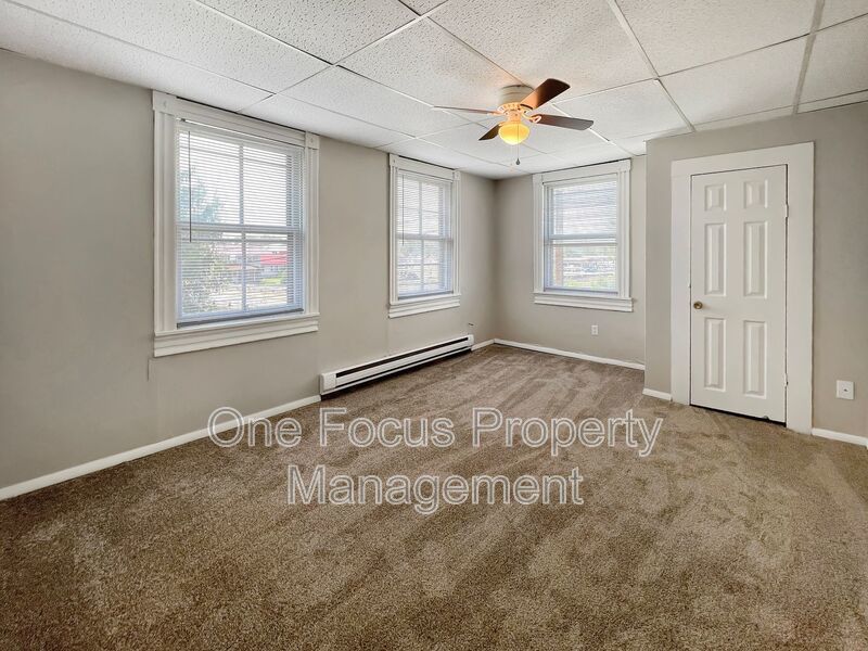 Spacious 3BR/1BA - Pet Friendly! property image