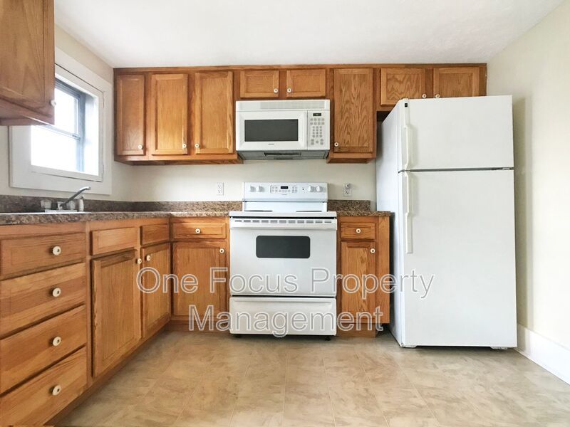 Cozy 2BR/1BA - 1 pet under 40# Welcome property image