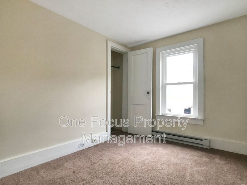 Cozy 2BR/1BA - 1 pet under 40# Welcome property image