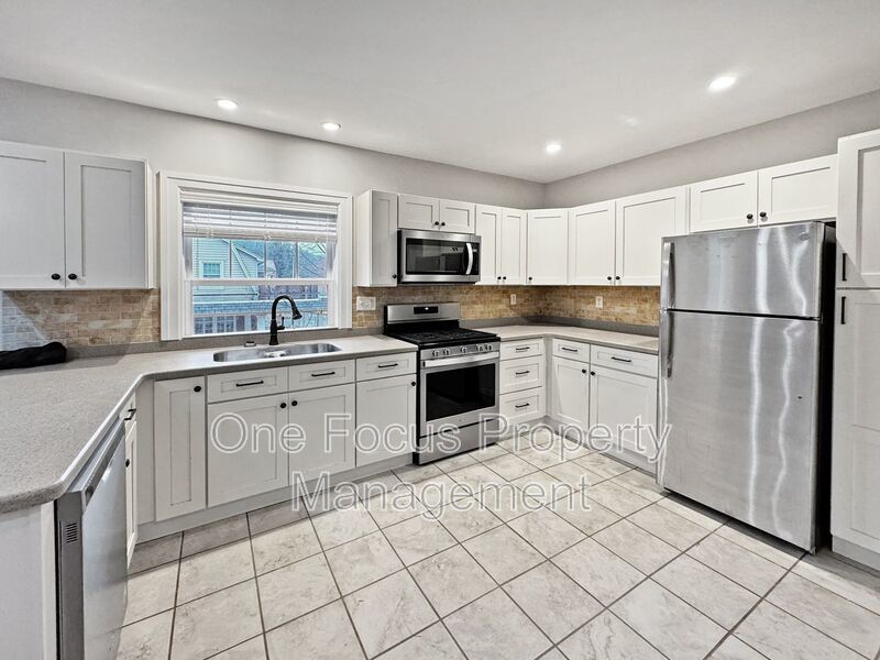 Stunning 2BR/1BA Close to the UPMC Campus! property image