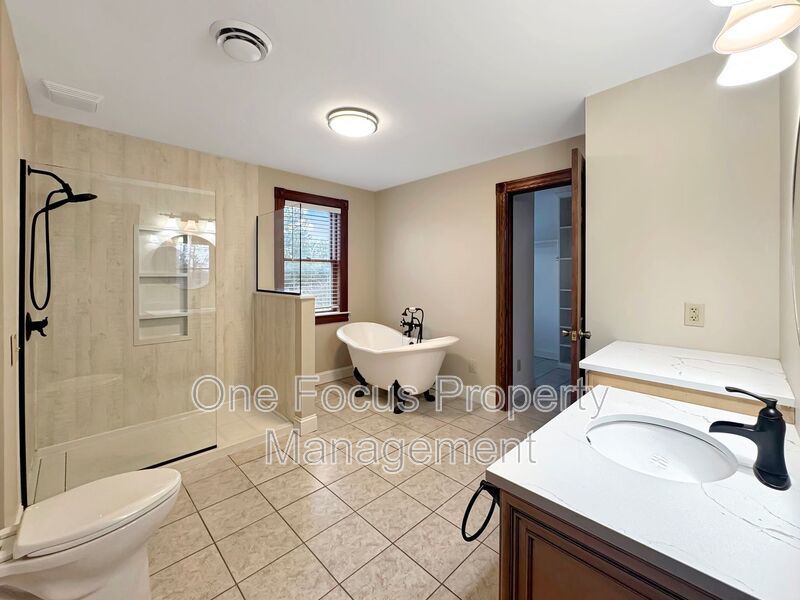 Stunning 3BR/2BA Home! - Pet Friendly! property image