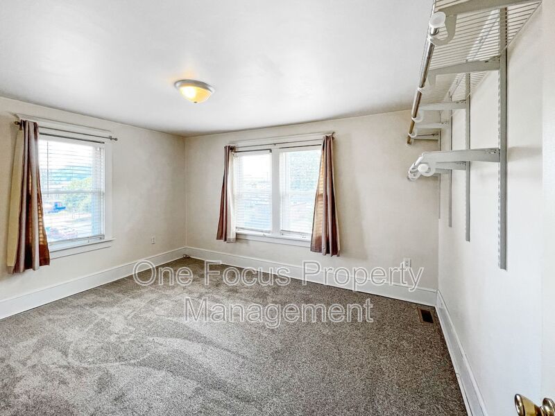 Cozy 3BR/1BA - Pet Friendly Up To 2 Pets Under 35# property image