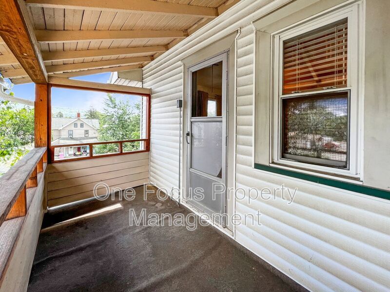 Cozy 3BR/1BA - Pet Friendly Up To 2 Pets Under 35# property image