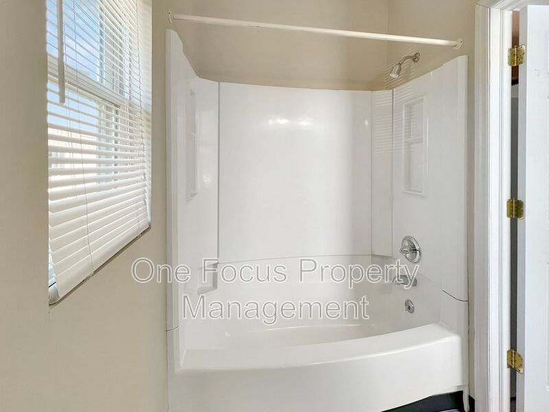 Cozy 1BR/1BA! property image