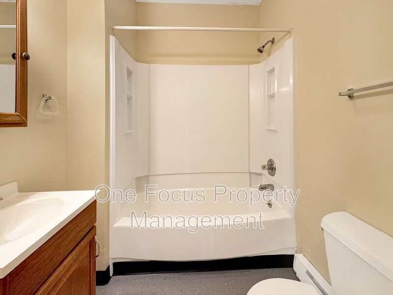 Cozy 1br/1ba - First Floor! property image