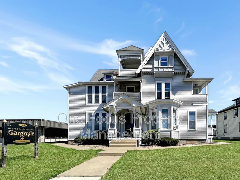 Cozy 1br/1ba - First Floor! property image