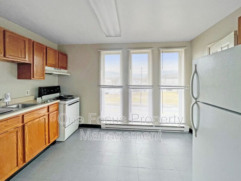 Cozy and Bright Second Floor 2BR/1BA property image